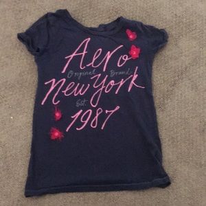I am selling a Aeropostale’s shirt